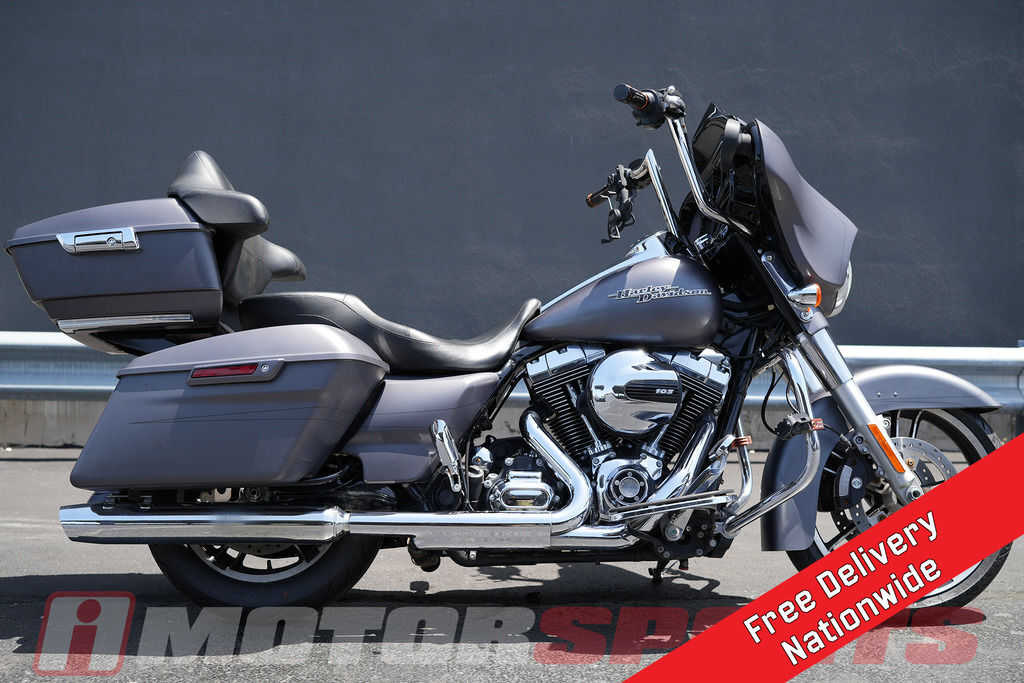 2016 Harley-Davidson FLHXS - Street Glide Special SPECIAL in Saint Petersburg, FL
