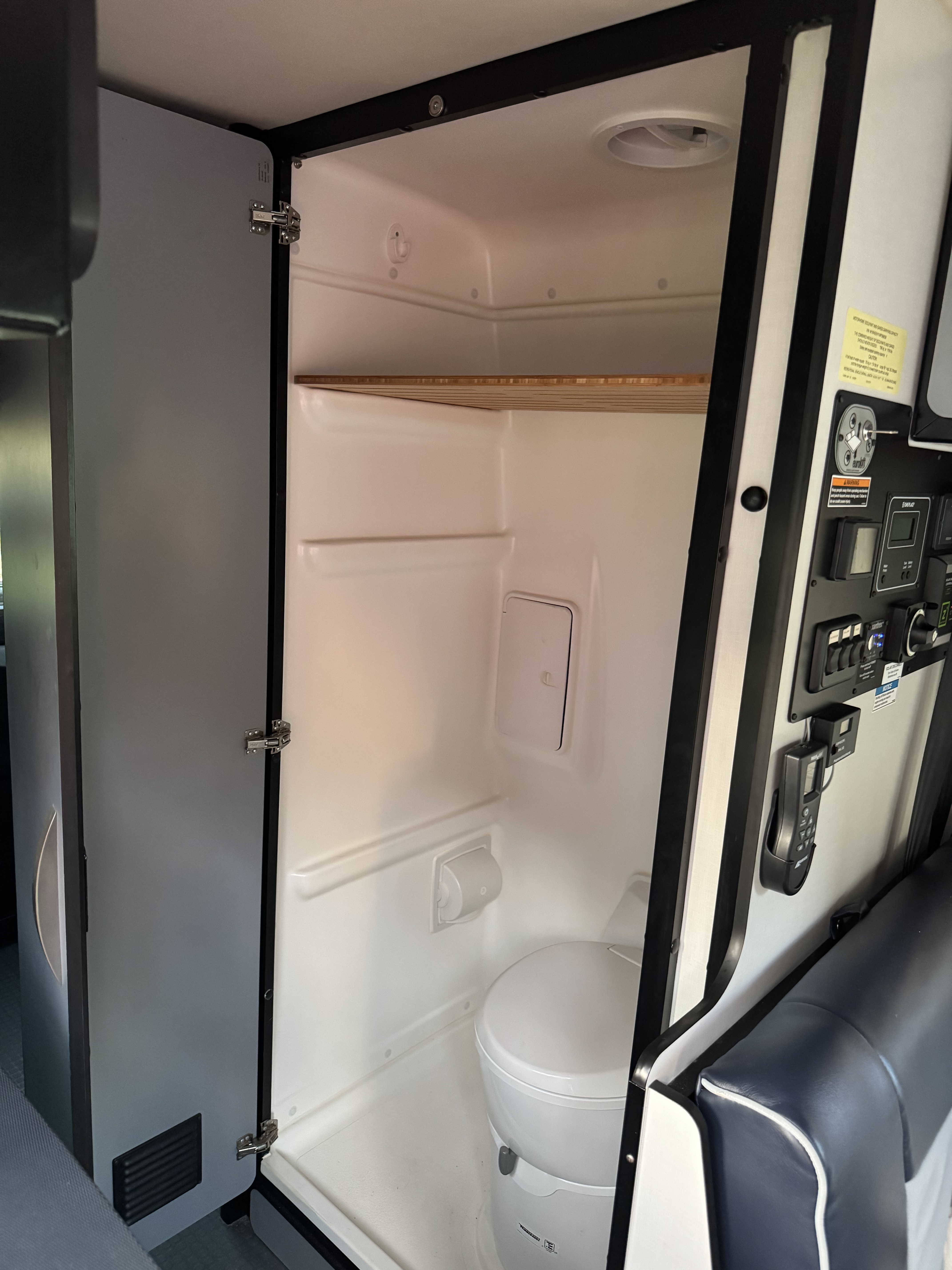 2022 Winnebago REVEL 44E in burlington VT