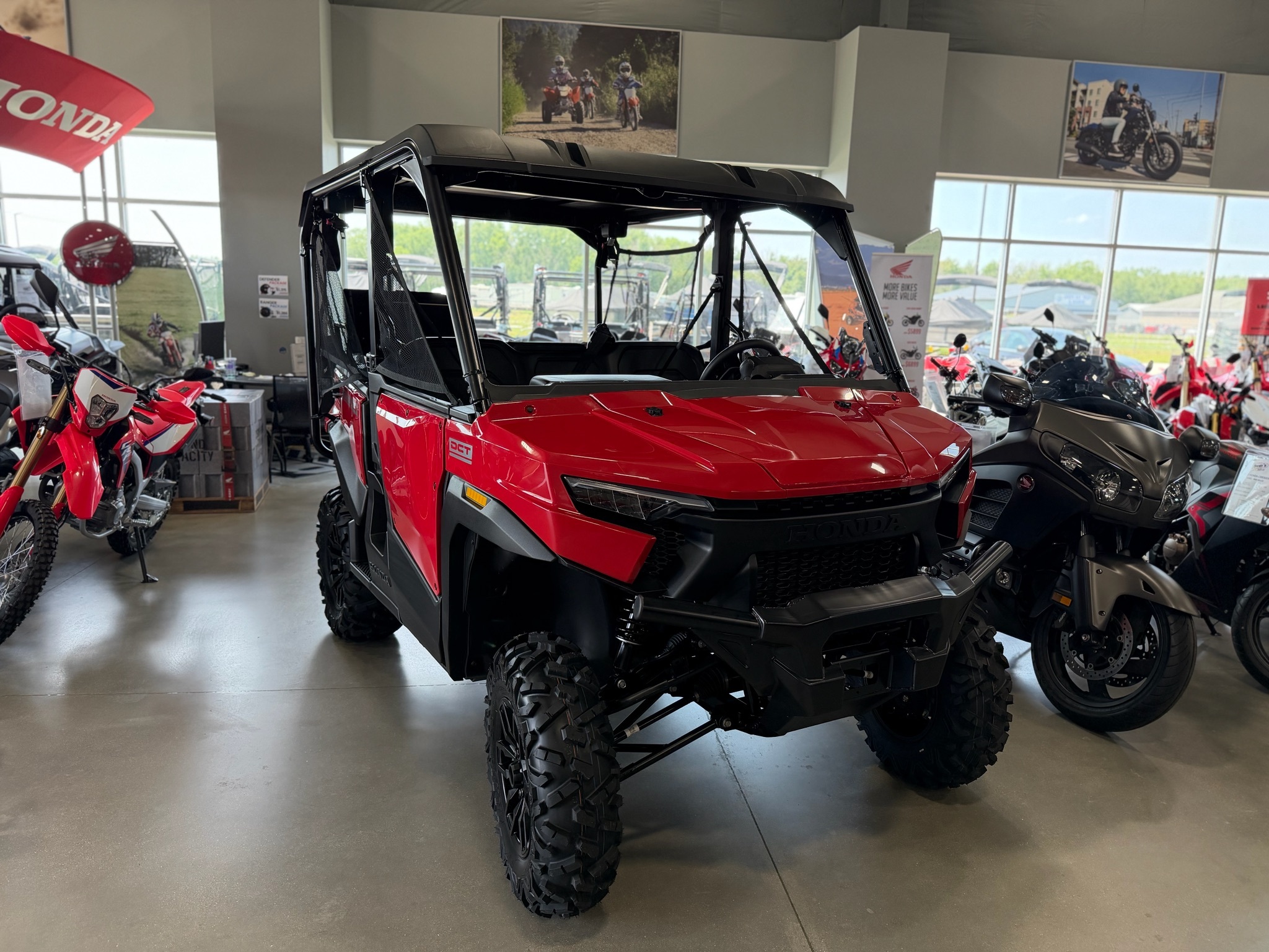 2026 Honda Pioneer 1000-5 Deluxe in suamico WI