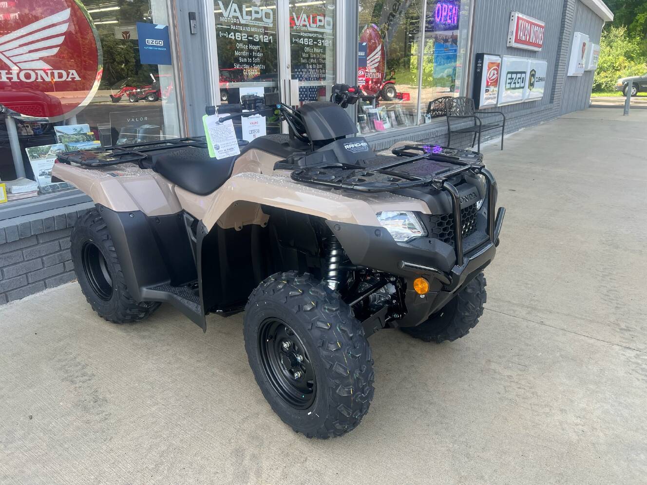 A photo of this 2027 Honda FourTrax Rancher 4x4 Automatic DCT EPS