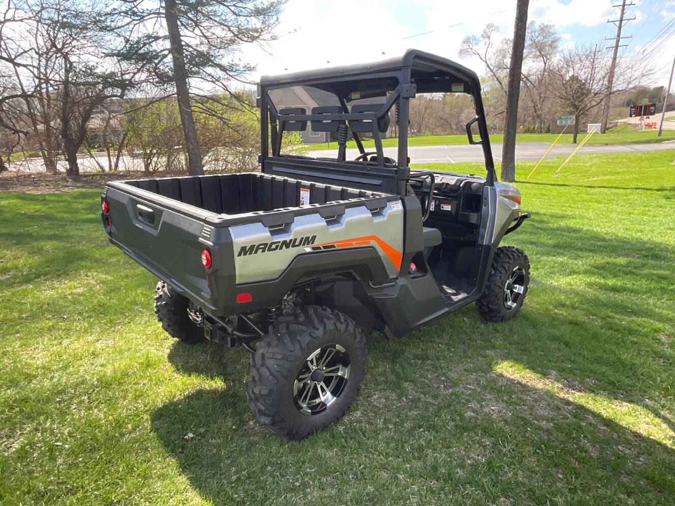A photo of this 2025 Argo Magnum XF 1000 LE