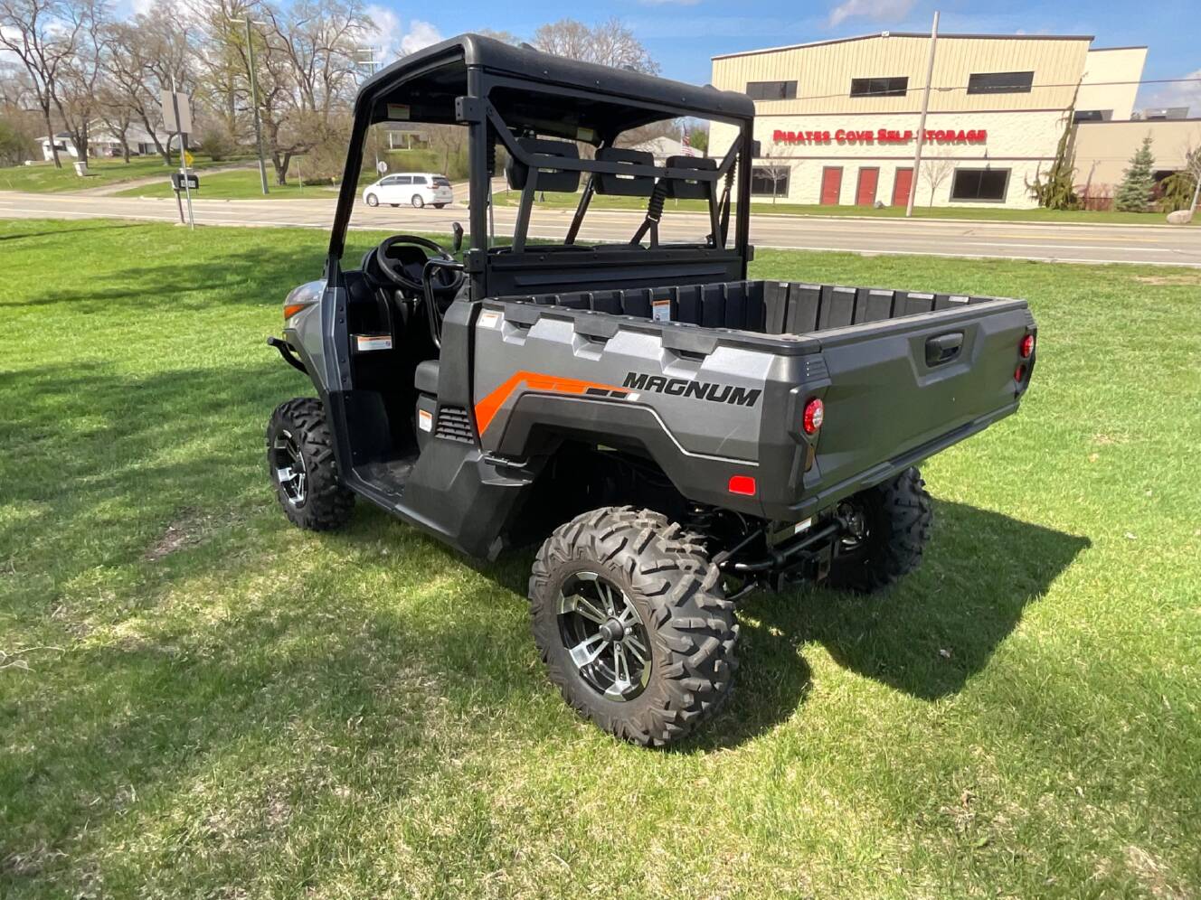 A photo of this 2025 Argo Magnum XF 1000 LE