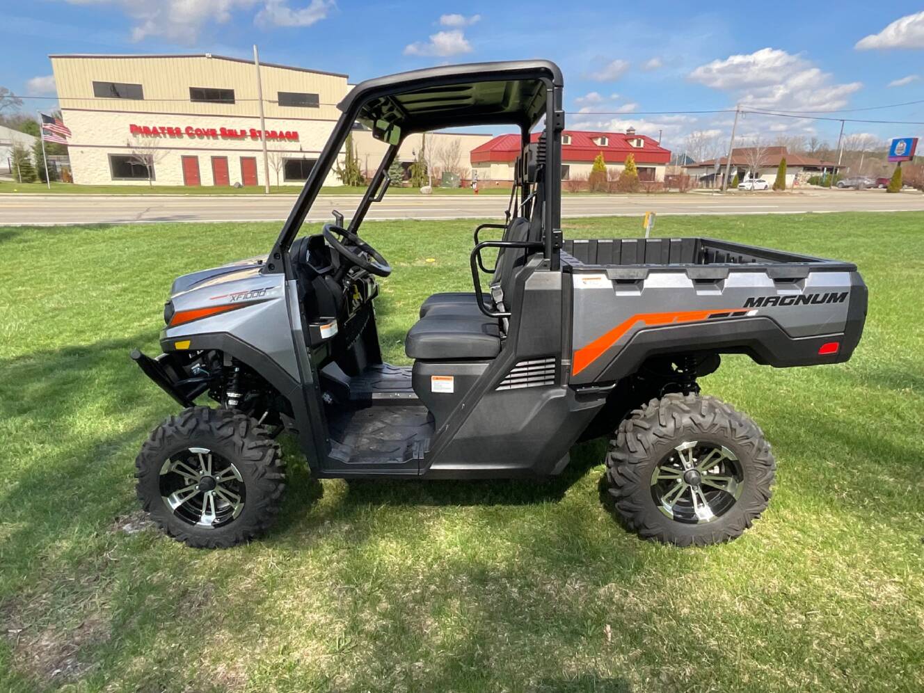 A photo of this 2025 Argo Magnum XF 1000 LE