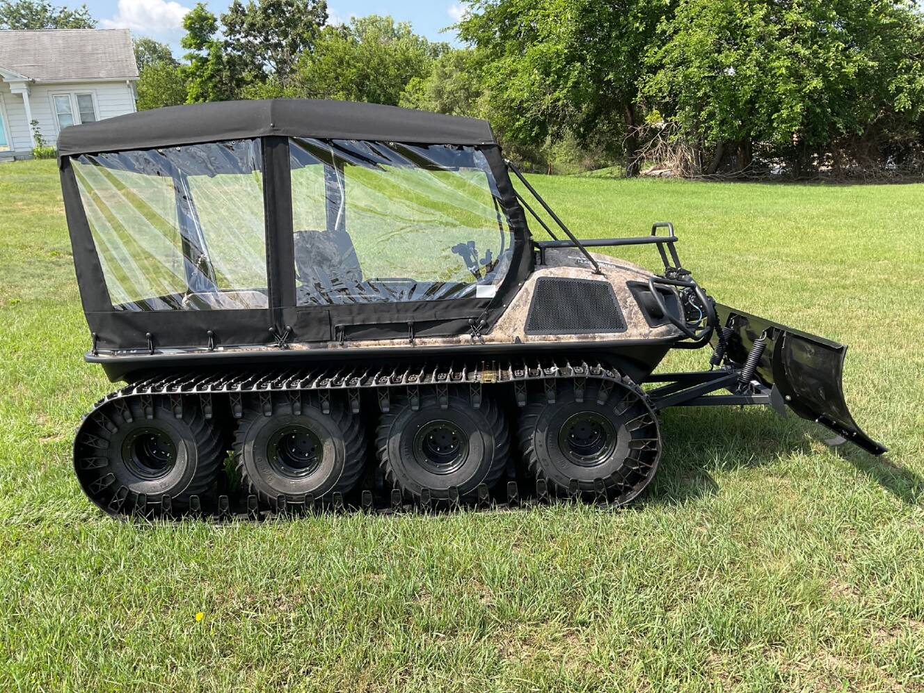 A photo of this 2022 Argo Aurora 800 SX HuntMaster