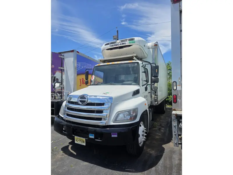 2017 HINO HINO 338