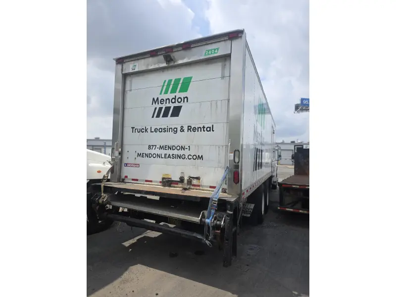 2018 FREIGHTLINER BUSINESS CLASS M2 106