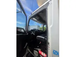 2017 HINO HINO 338