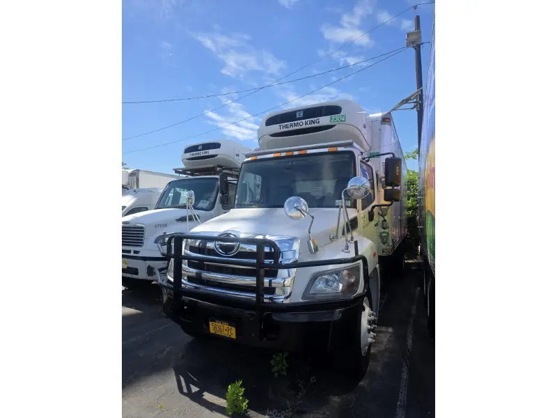 2017 HINO HINO 338
