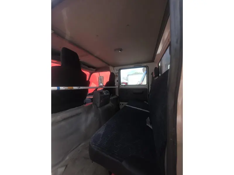 2019 HINO 195