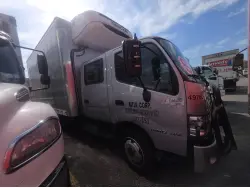 2019 HINO 195