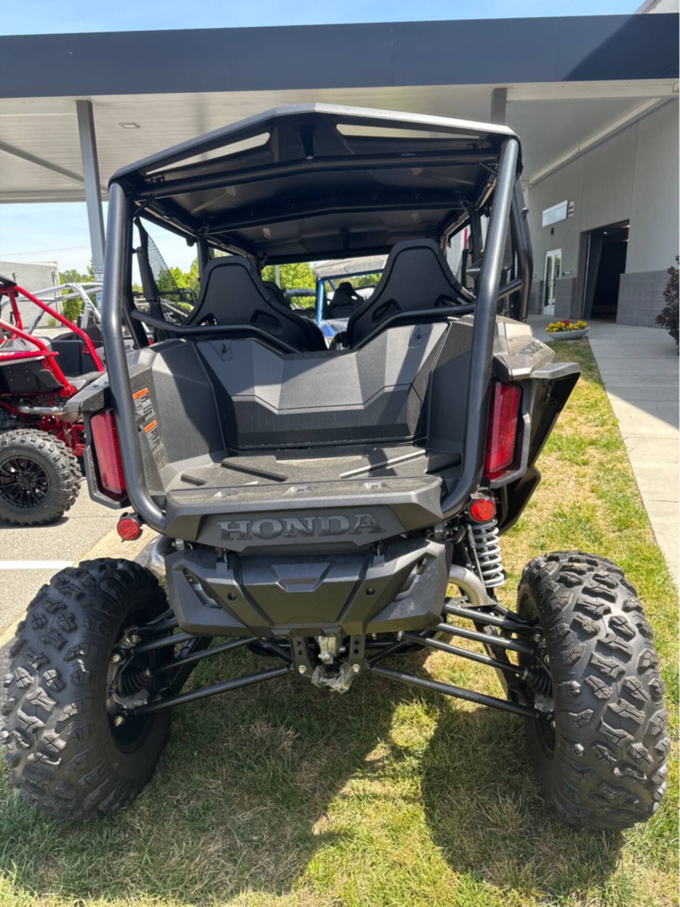 A photo of this 2026 Honda Talon 1000R FOX Live Valve