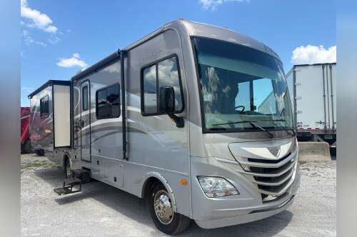 2014 Fleetwood Storm 32H in lafayette IN