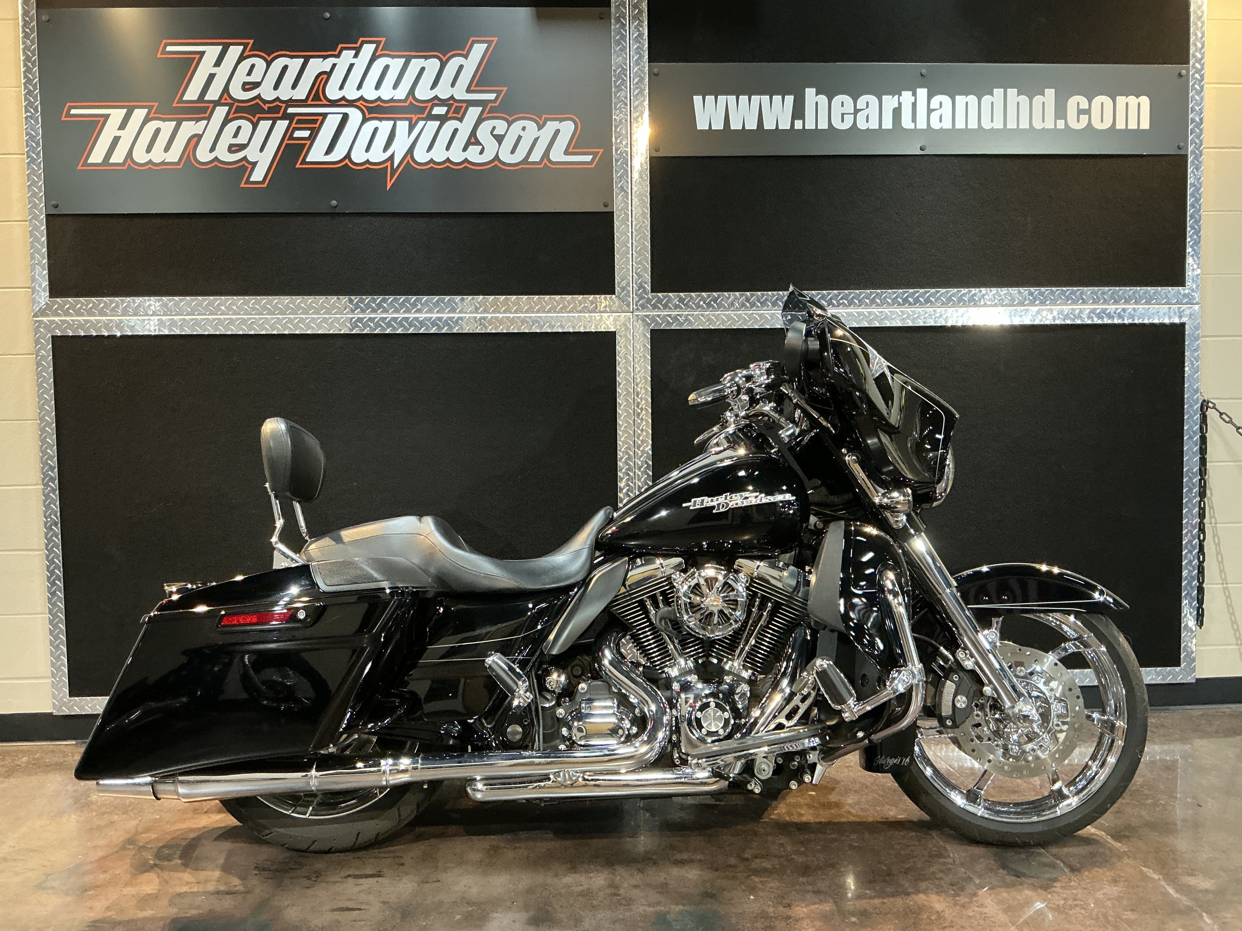 2014 Harley-Davidson Street Glide® Special SPECIAL in Burlington, IA