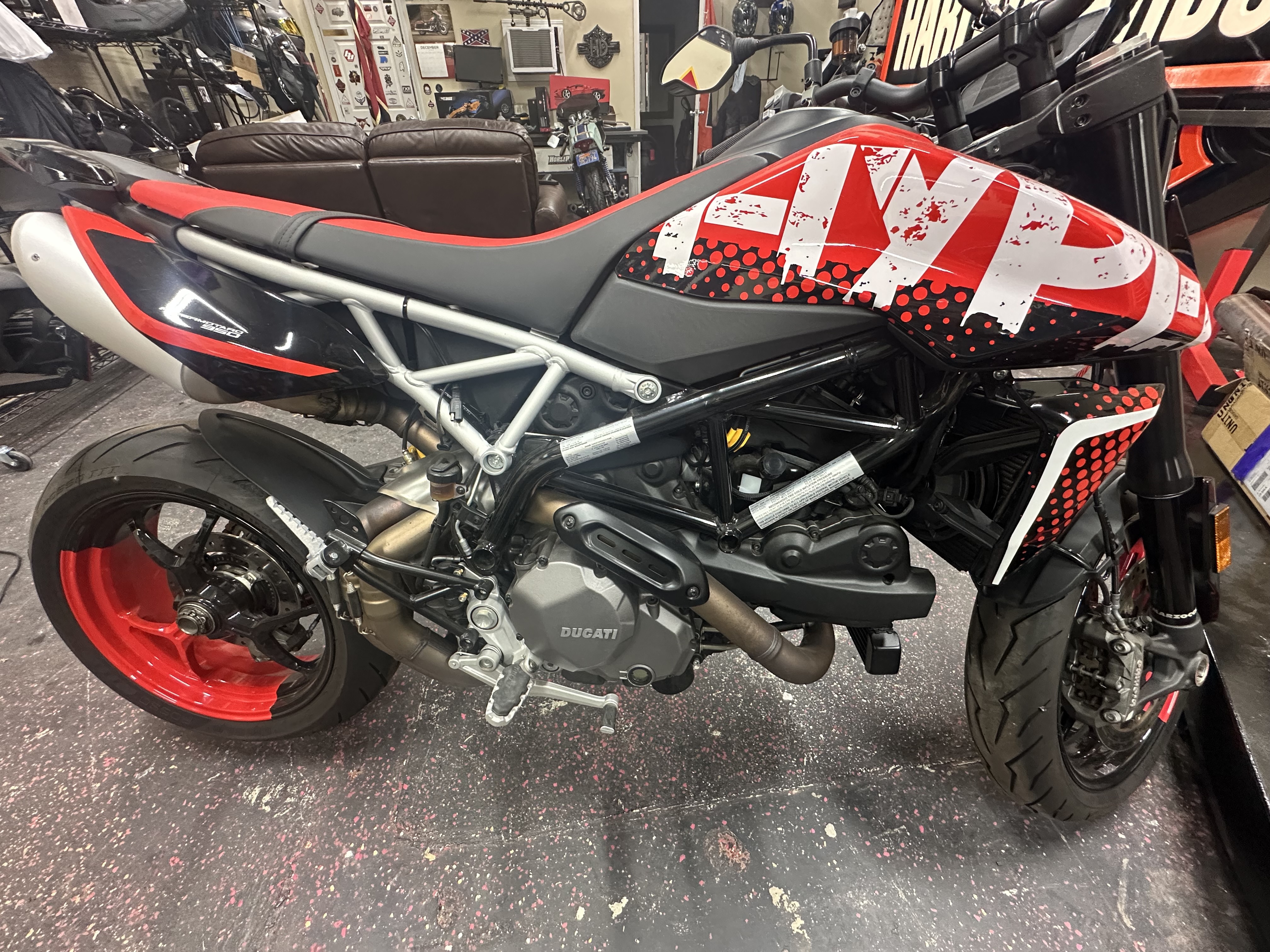 2021 Ducati HYPERMOTARD 950 RVE 950 RVE in Colleyville, TX