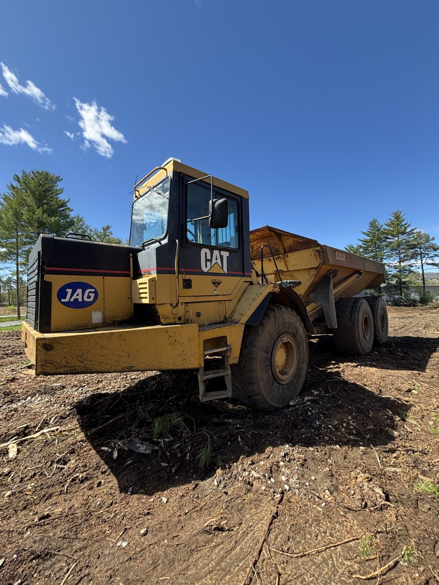 2000 CAT D350E in Wilton, NY
