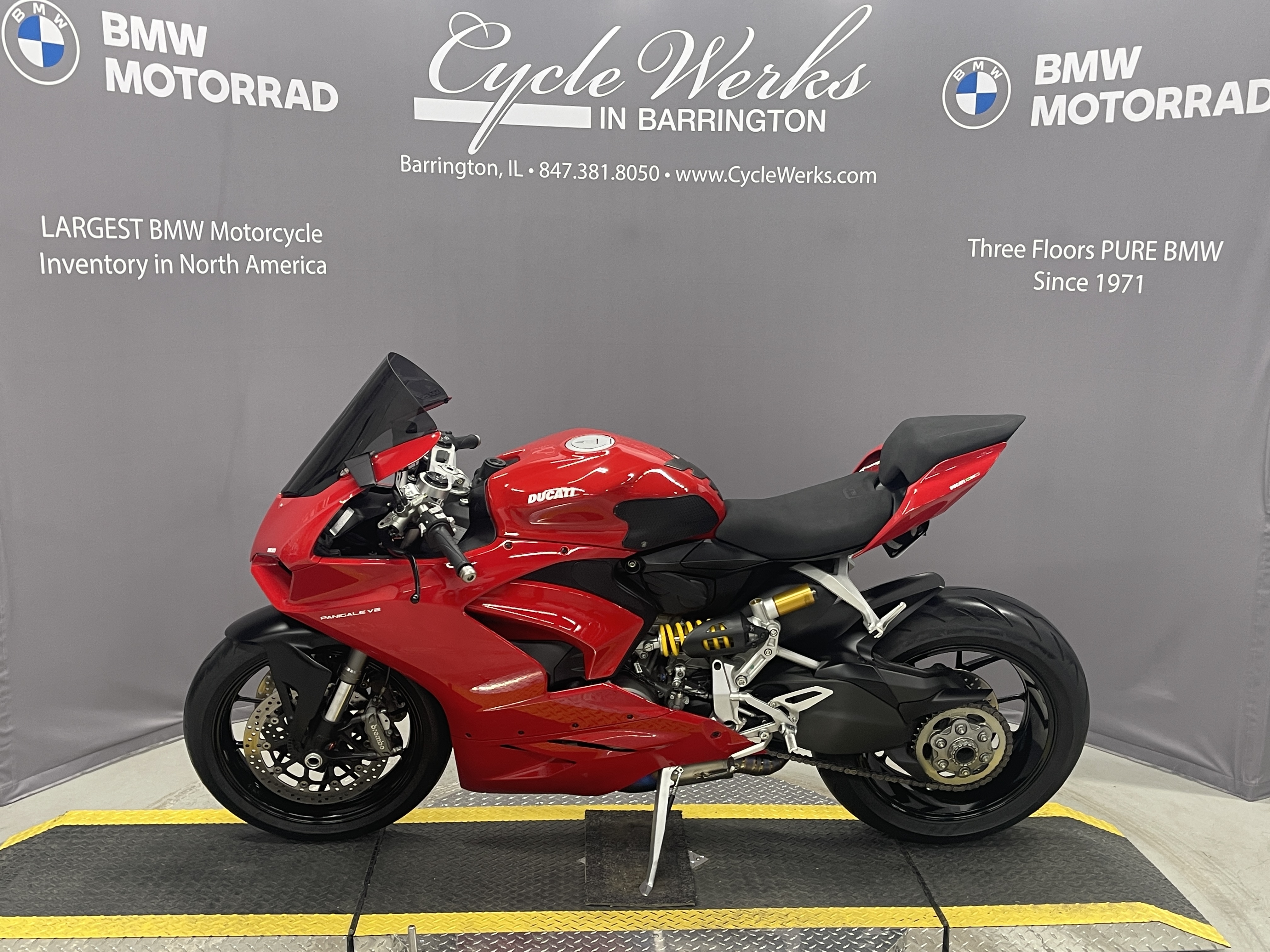 2025 Ducati PANIGALE V2 in barrington IL