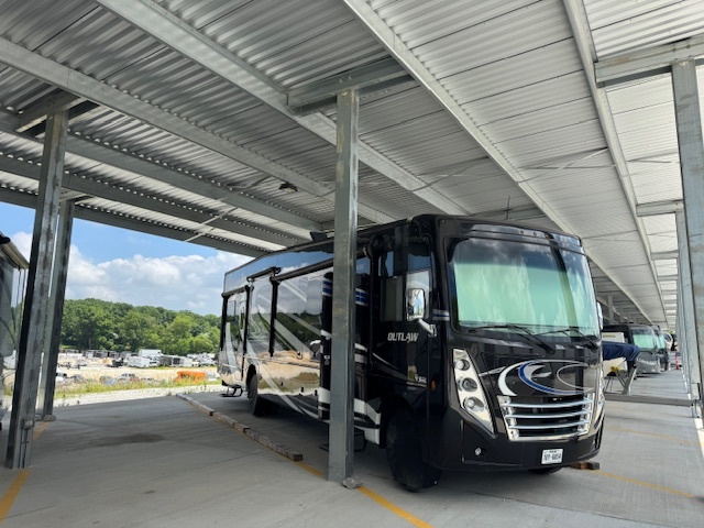 2020 Thor Motor Coach OUTLAW 38MB in wentzville MO