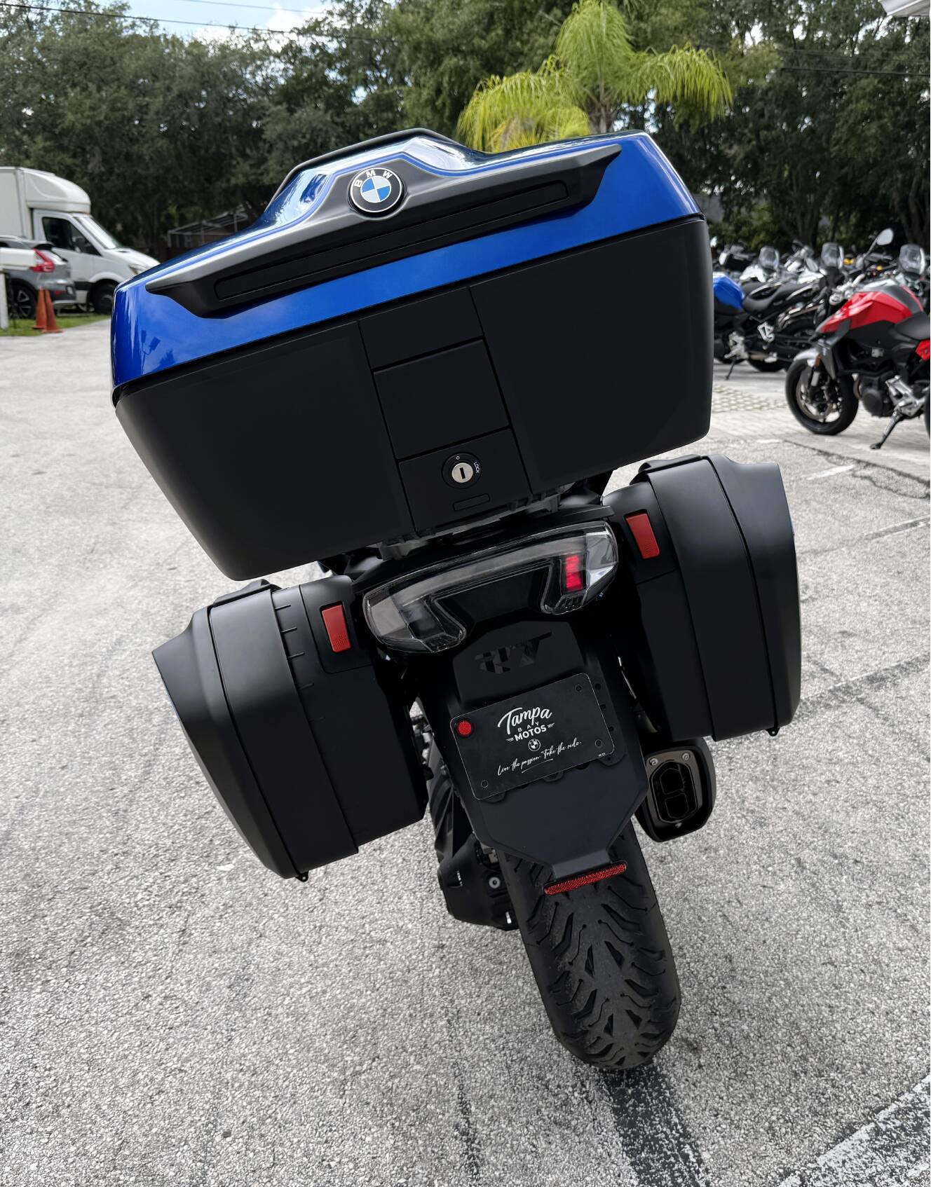 A photo of this 2026 BMW R 1300 RT