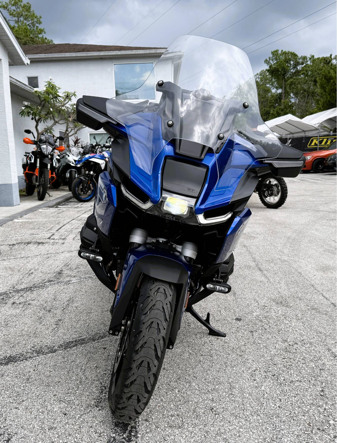 A photo of this 2026 BMW R 1300 RT