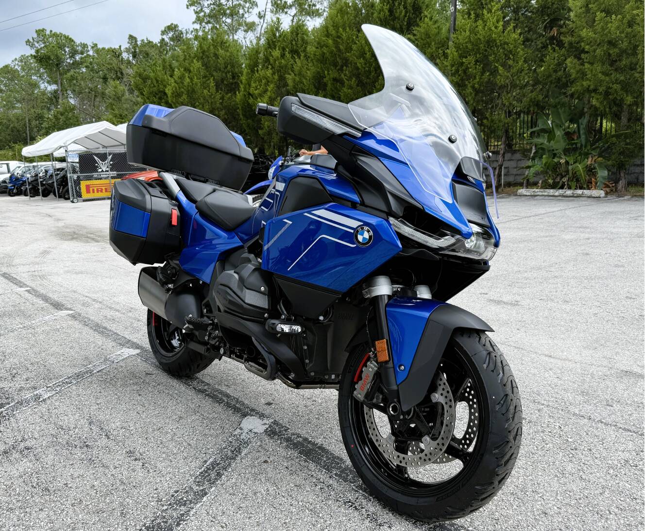 A photo of this 2026 BMW R 1300 RT