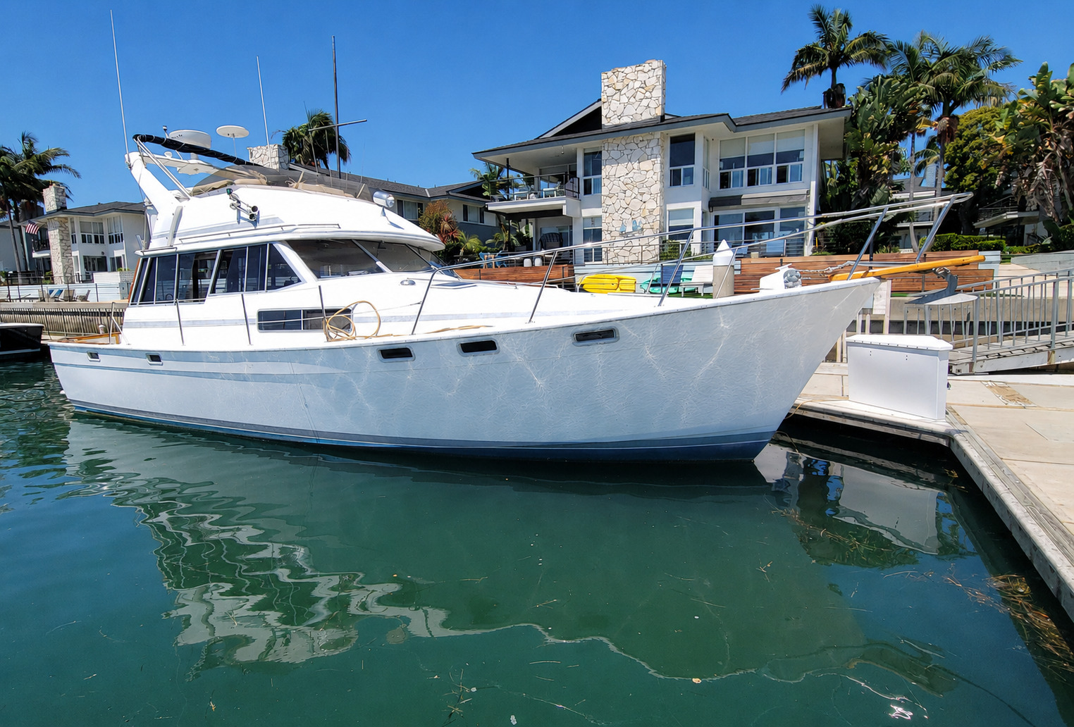 1989 Bayliner 3888 MOTORYACHT in newport beach CA