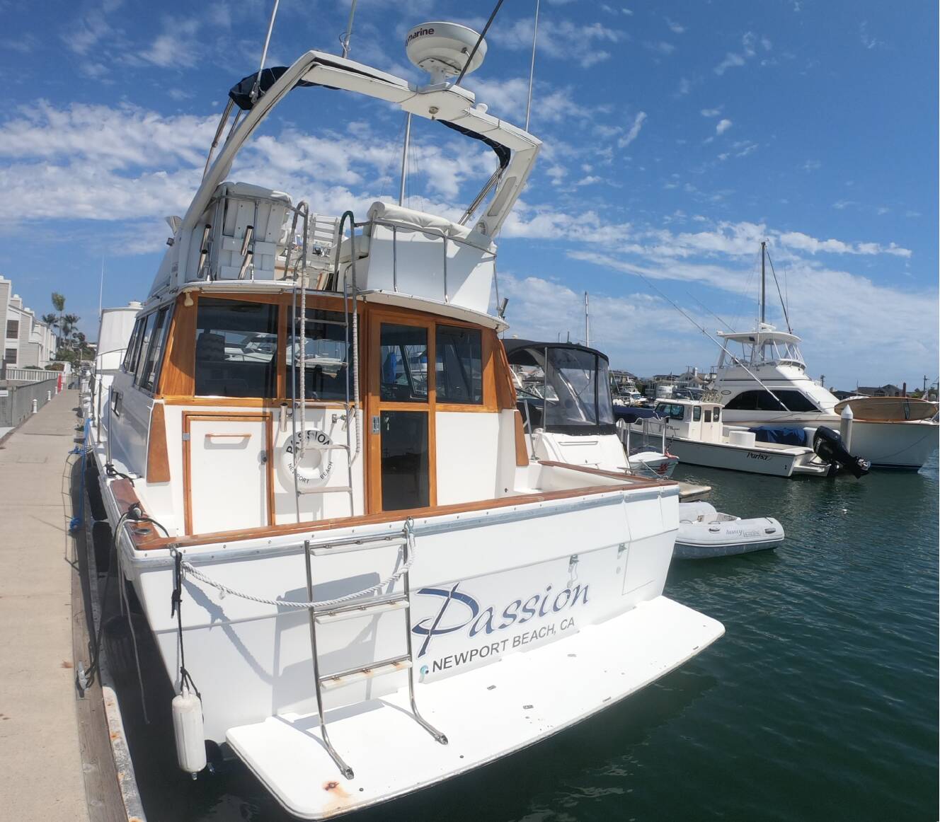 A photo of this 1989 Bayliner 3888 MOTORYACHT