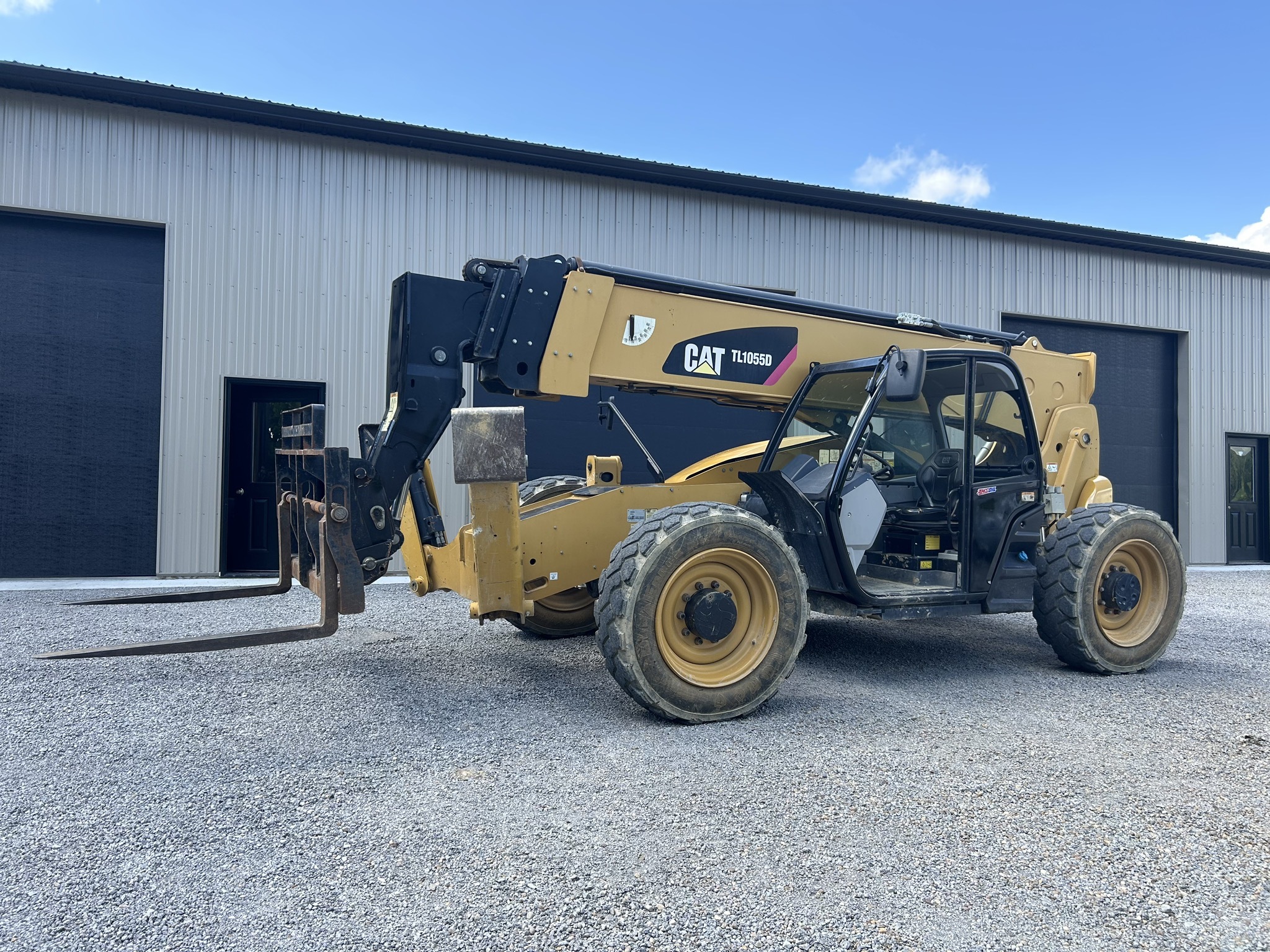 2018 CAT TL1055D in Dover, OH