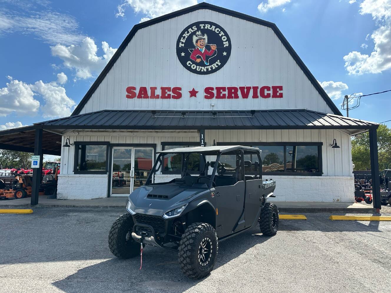 A photo of this 2025 Segway Powersports UT10 P Crew