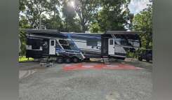 2025 Keystone FUZION 430 RV