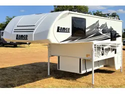 2027 Lance Lance 825