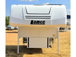 2027 Lance Lance 825