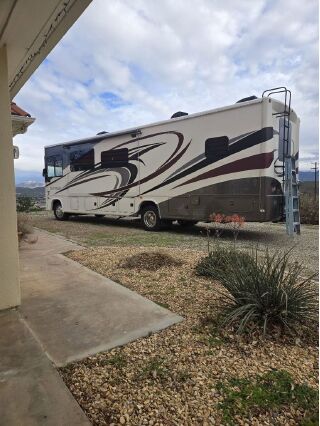 2016 FOREST RIVER GEORGETOWN 329DS