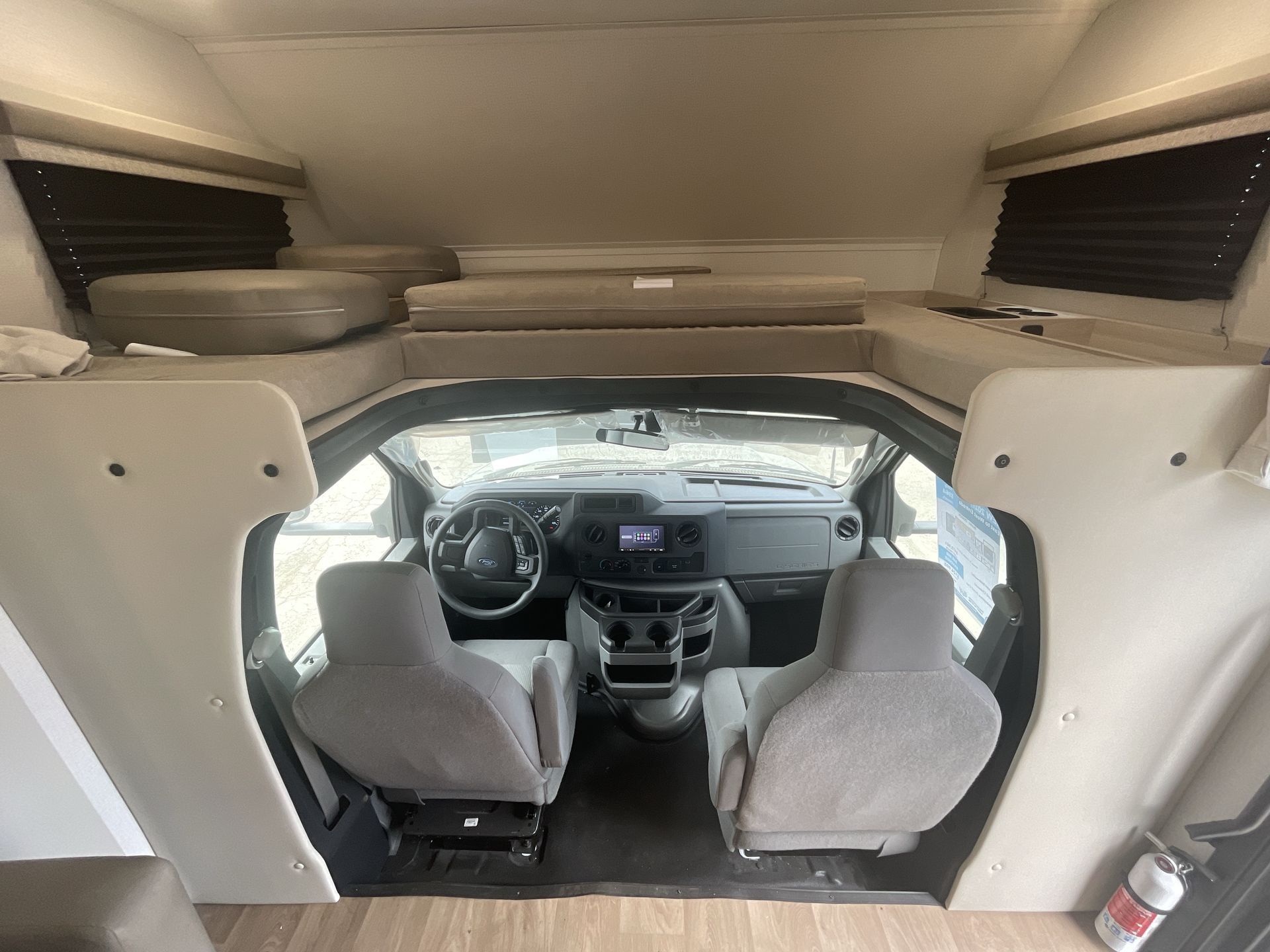 2027 East To West Entrada 2950OK RV