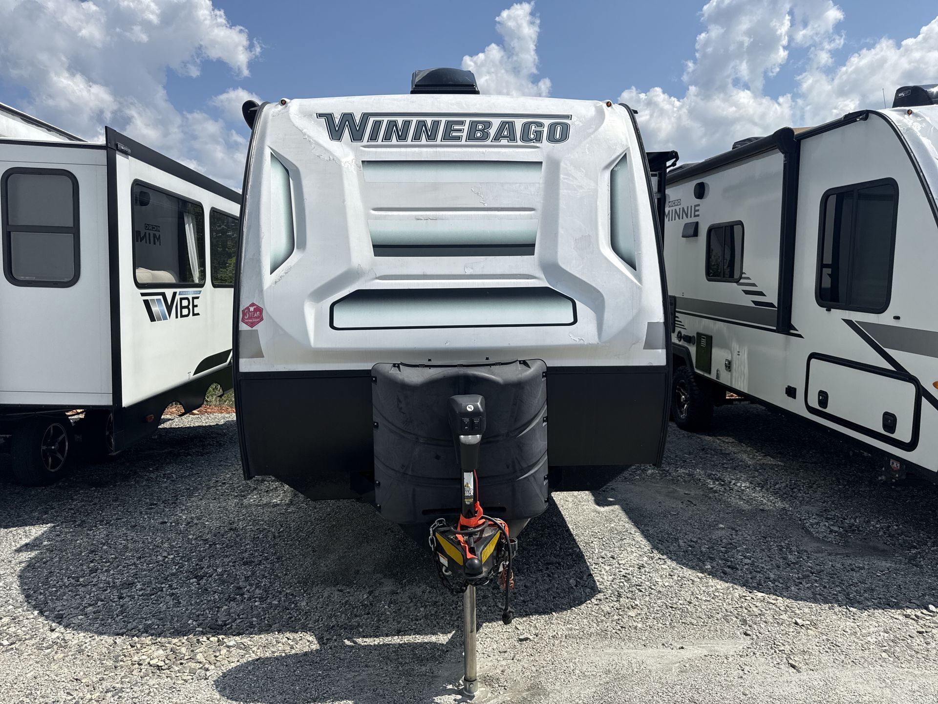 2022 Winnebago Micro Minnie 2108FBS in duncan SC