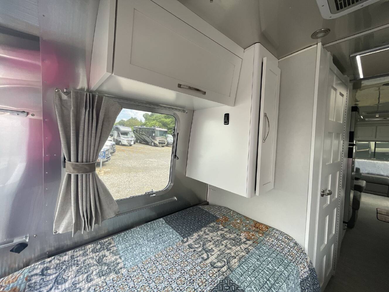 A photo of this 2025 Airstream Classic 30RBT