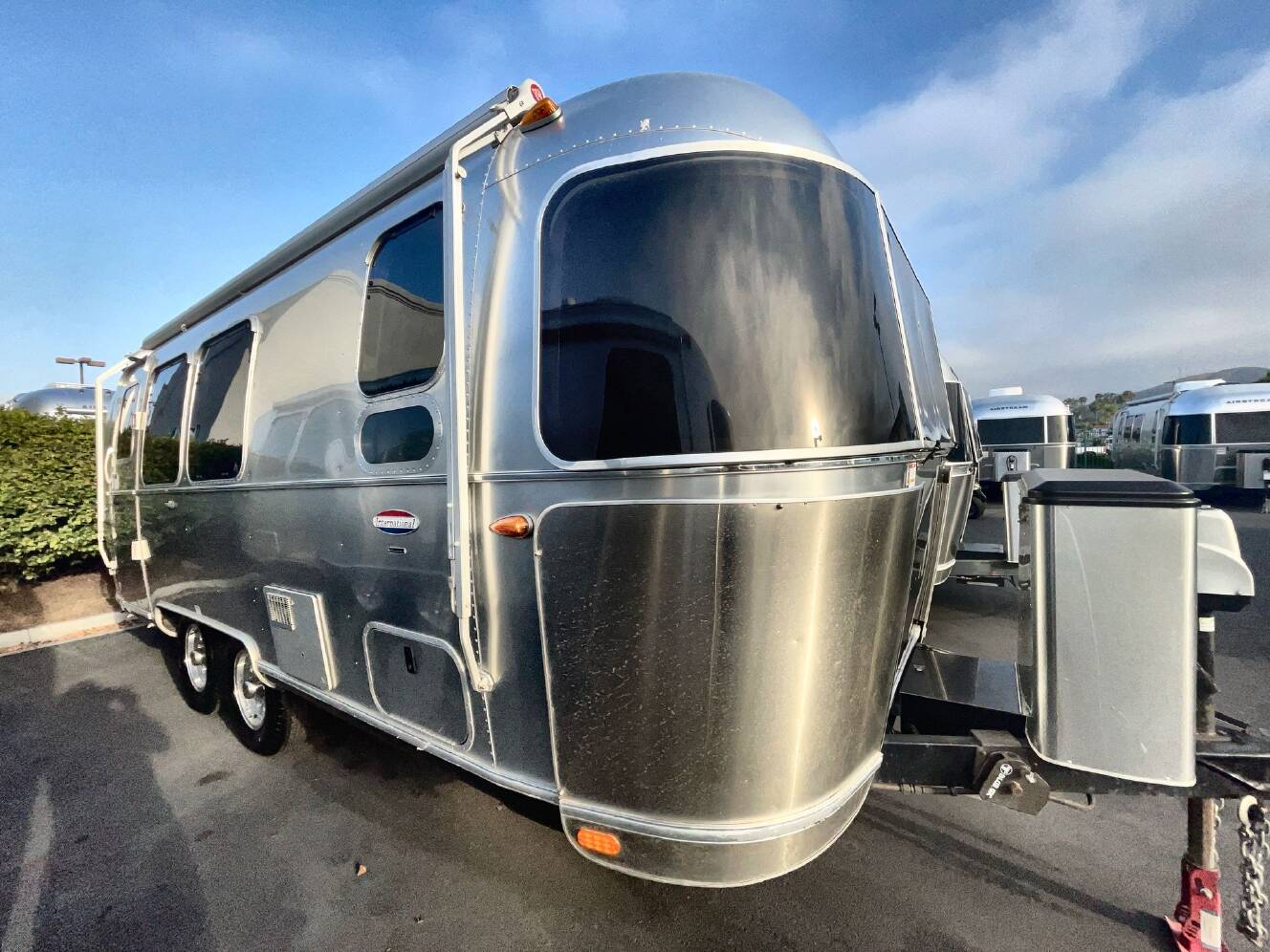 A photo of this 2017 Airstream International Signature 23FB (Front Queen Bed)