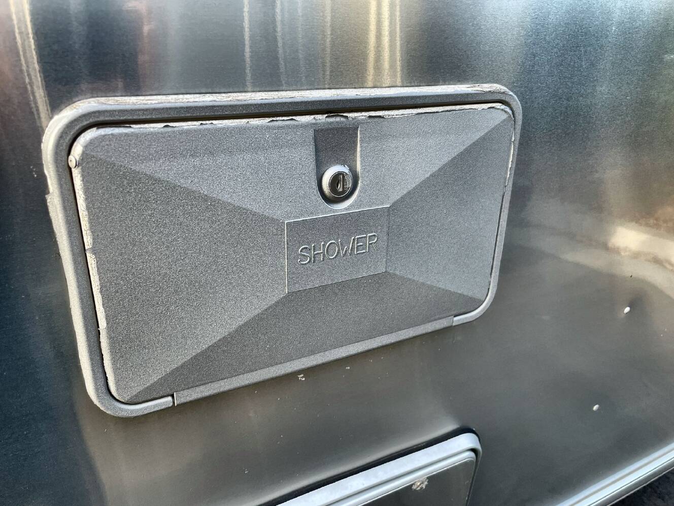 A photo of this 2017 Airstream International Signature 23FB (Front Queen Bed)