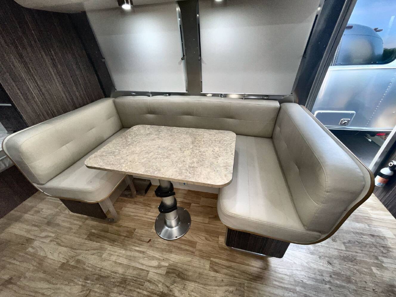 A photo of this 2017 Airstream International Signature 23FB (Front Queen Bed)