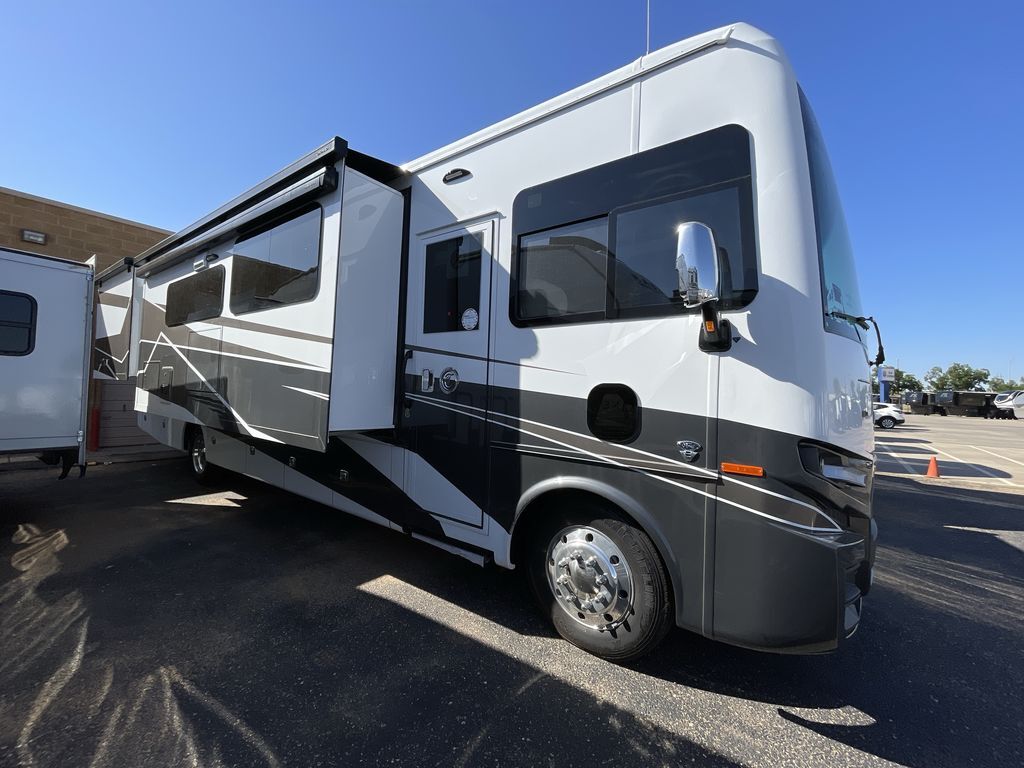 2027 Tiffin Motorhomes Open Road 34PA in lubbock TX