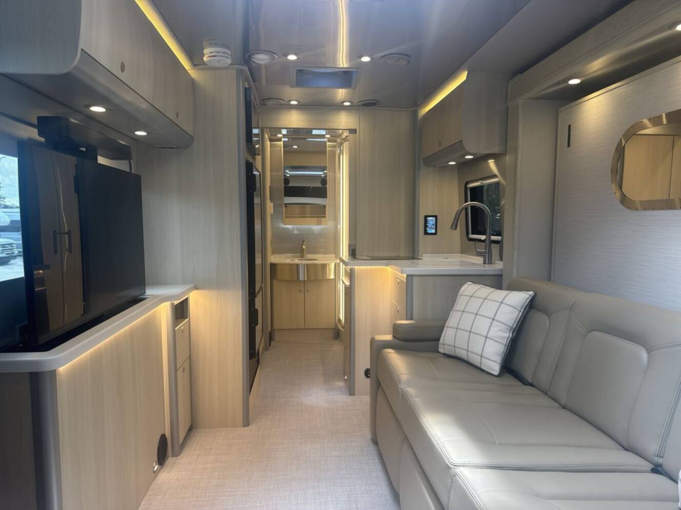 A photo of this 2026 Airstream Atlas MS