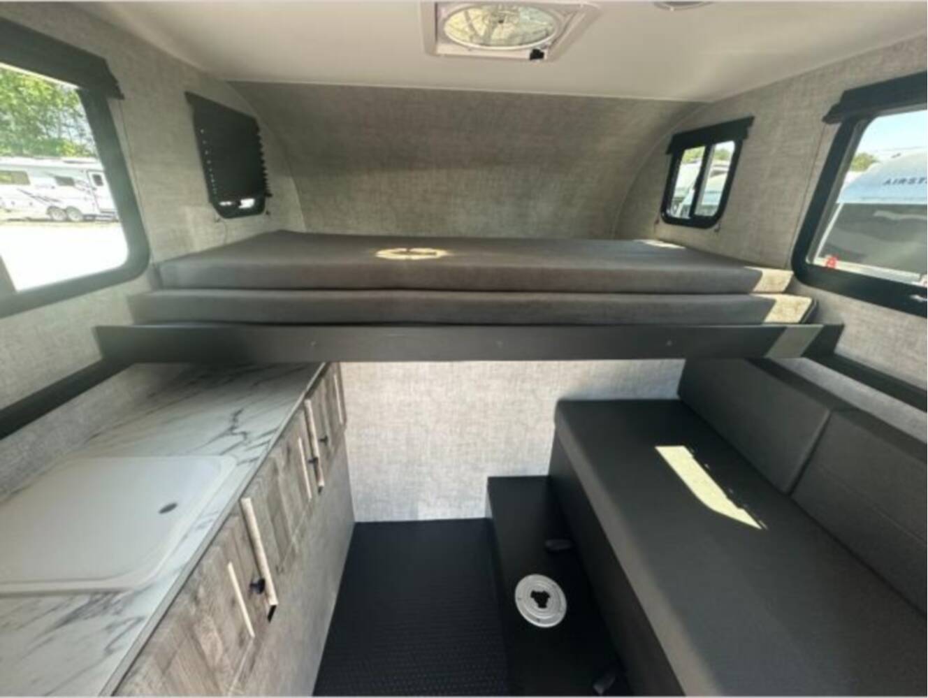 A photo of this 2026 Soaring Eagle Adlar 6.5 XL