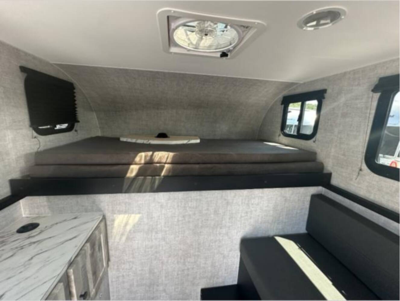 A photo of this 2026 Soaring Eagle Adlar 6.5 XL