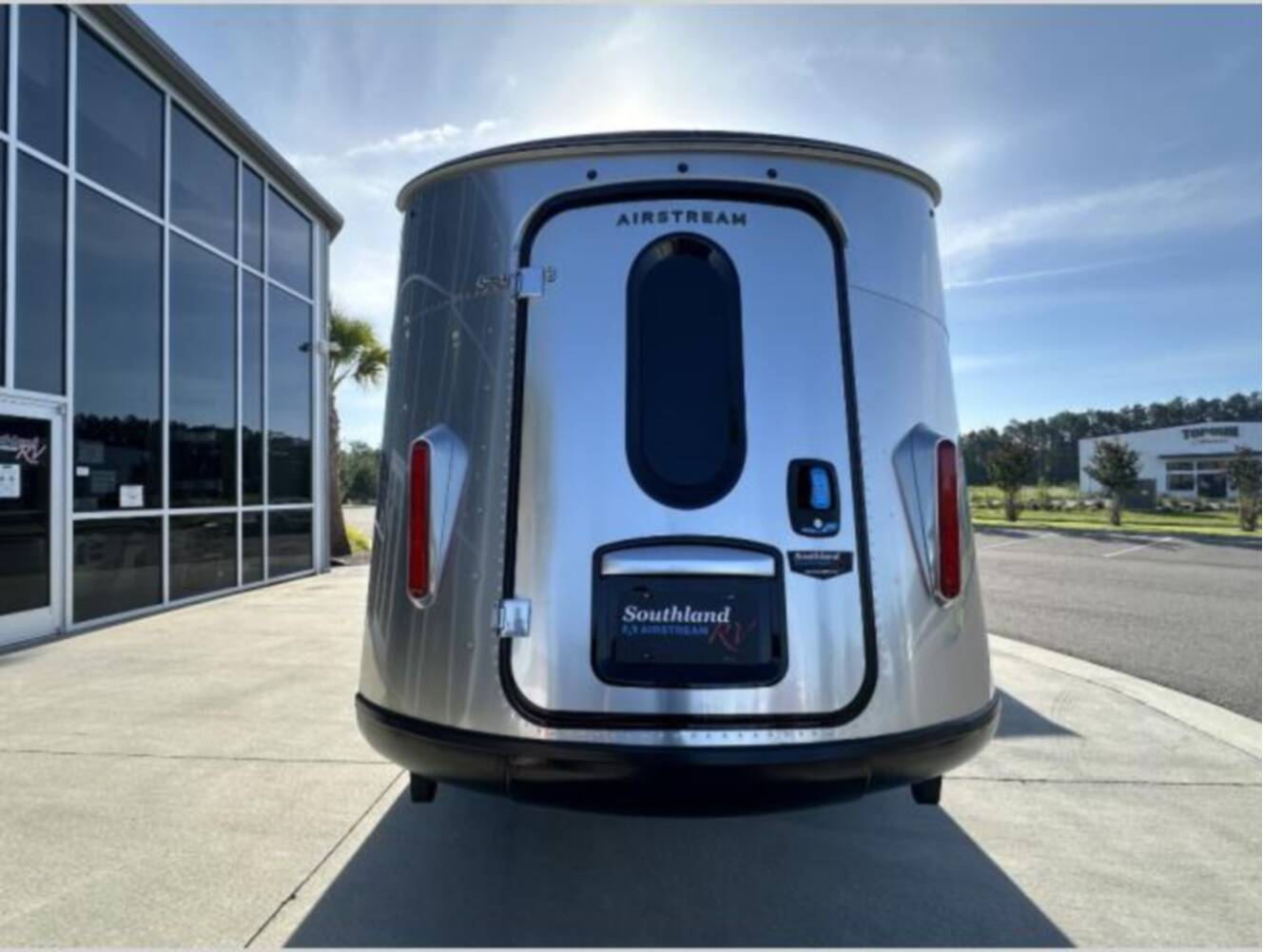 A photo of this 2026 Airstream Basecamp Xe 20Xe