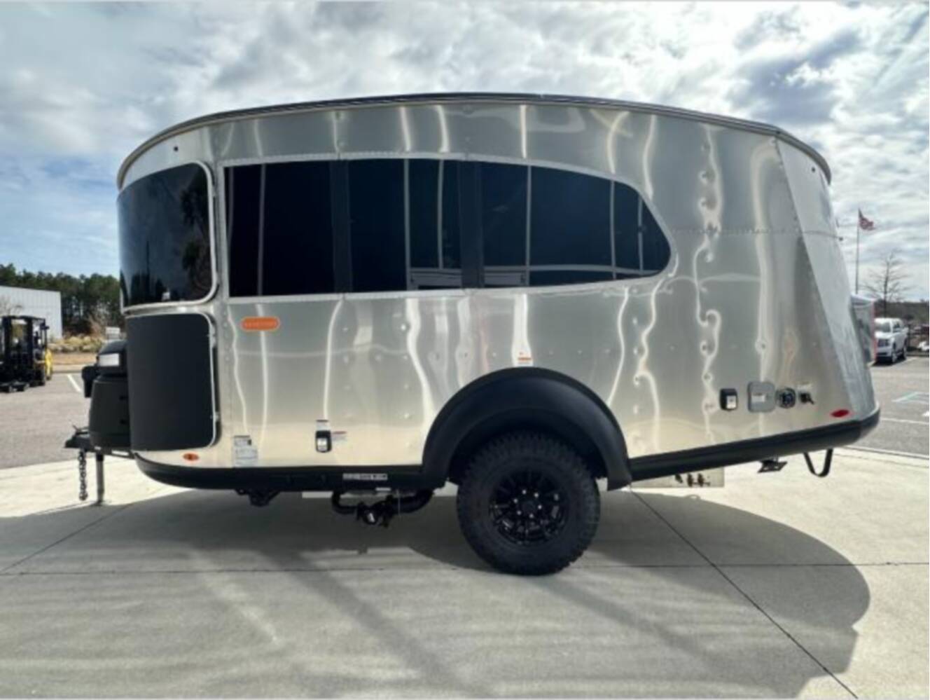 A photo of this 2026 Airstream Basecamp Xe 20Xe
