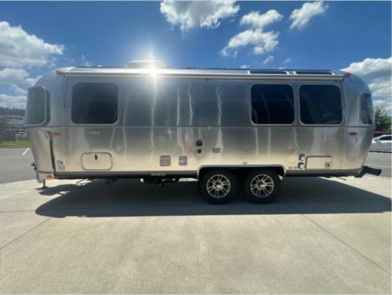 A photo of this 2027 Airstream Trade Wind 25FB Twin