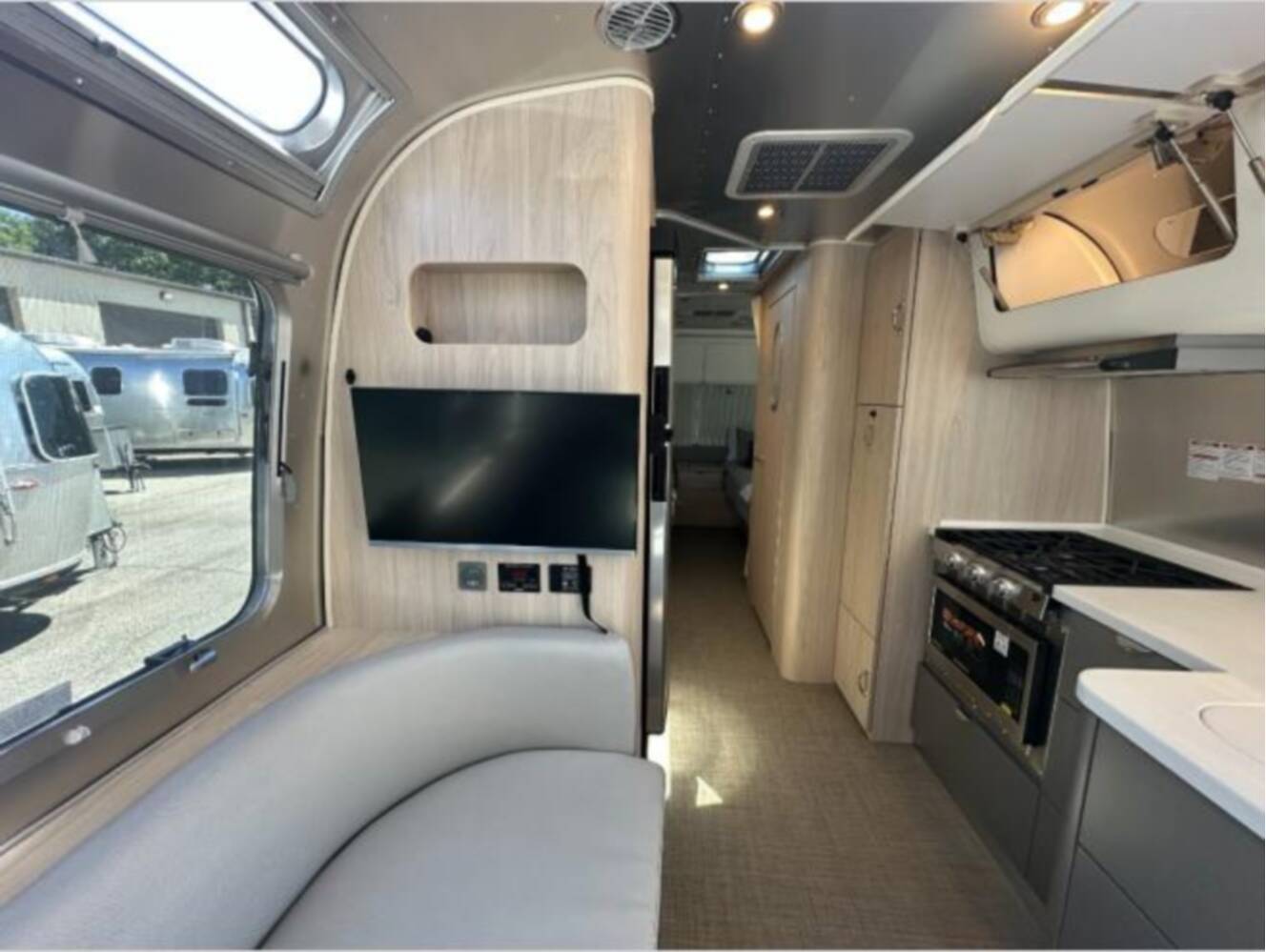 A photo of this 2026 Airstream Globetrotter 27FB Twin