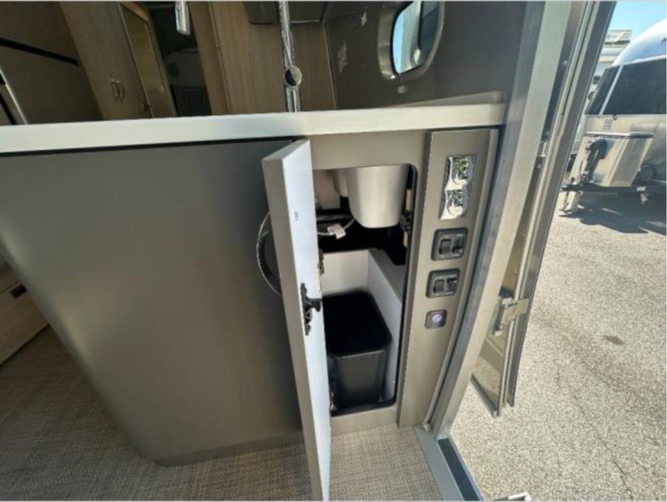 A photo of this 2026 Airstream Globetrotter 27FB Twin