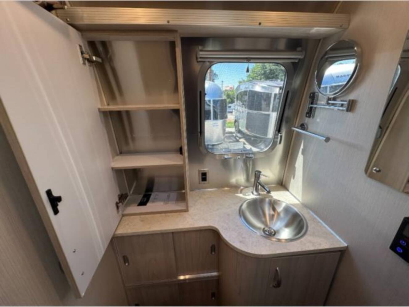 A photo of this 2026 Airstream Globetrotter 27FB Twin