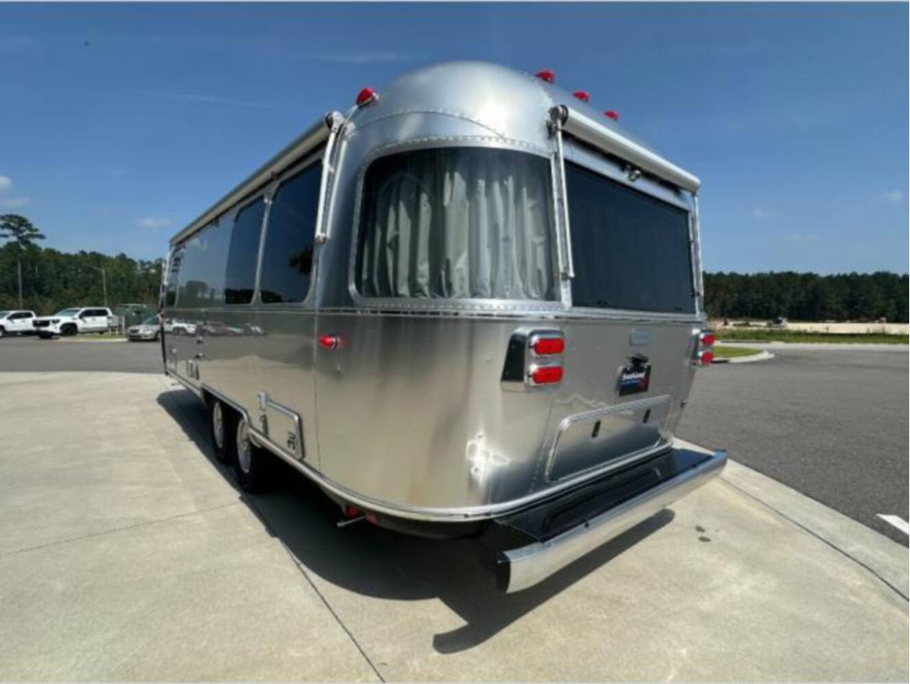 A photo of this 2027 Airstream Globetrotter 25FB Twin