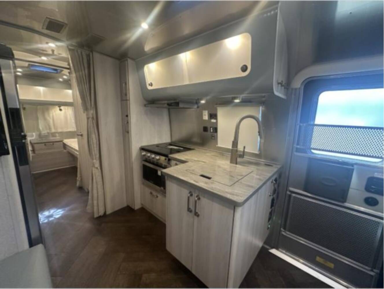 A photo of this 2023 Airstream International 25FB Twin